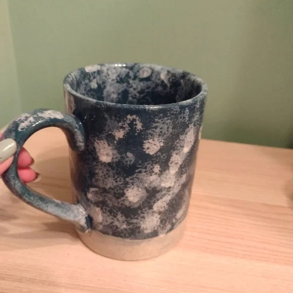 New Handcrafted Glazed Pottery Mug - Picture 13 of 15